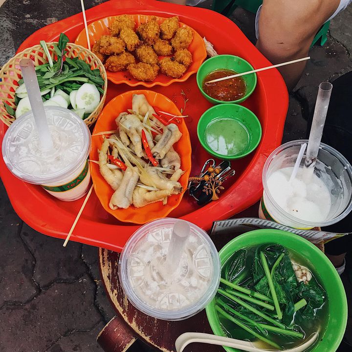 🌸MỘT NGÀY KHÔNG ĂN CƠM NHÀGóc review trọn vẹn 1 ngày ăn hàng ở Hà Nội 🤣🤣🤣 👉Sáng: Bún