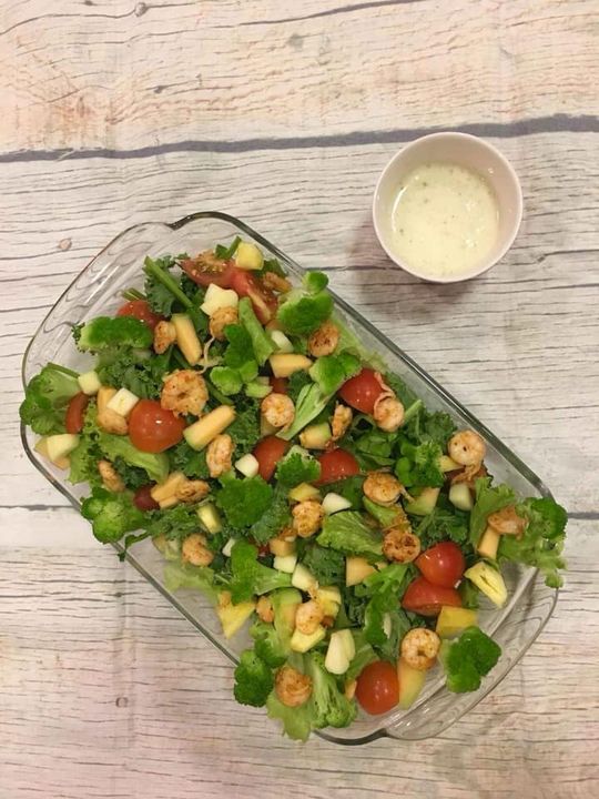 Salad: Mạn phép chia sẻ cách làm 1 số sốt ăn kèm salad. Đôi khi chỉ cần biến đổi chút
